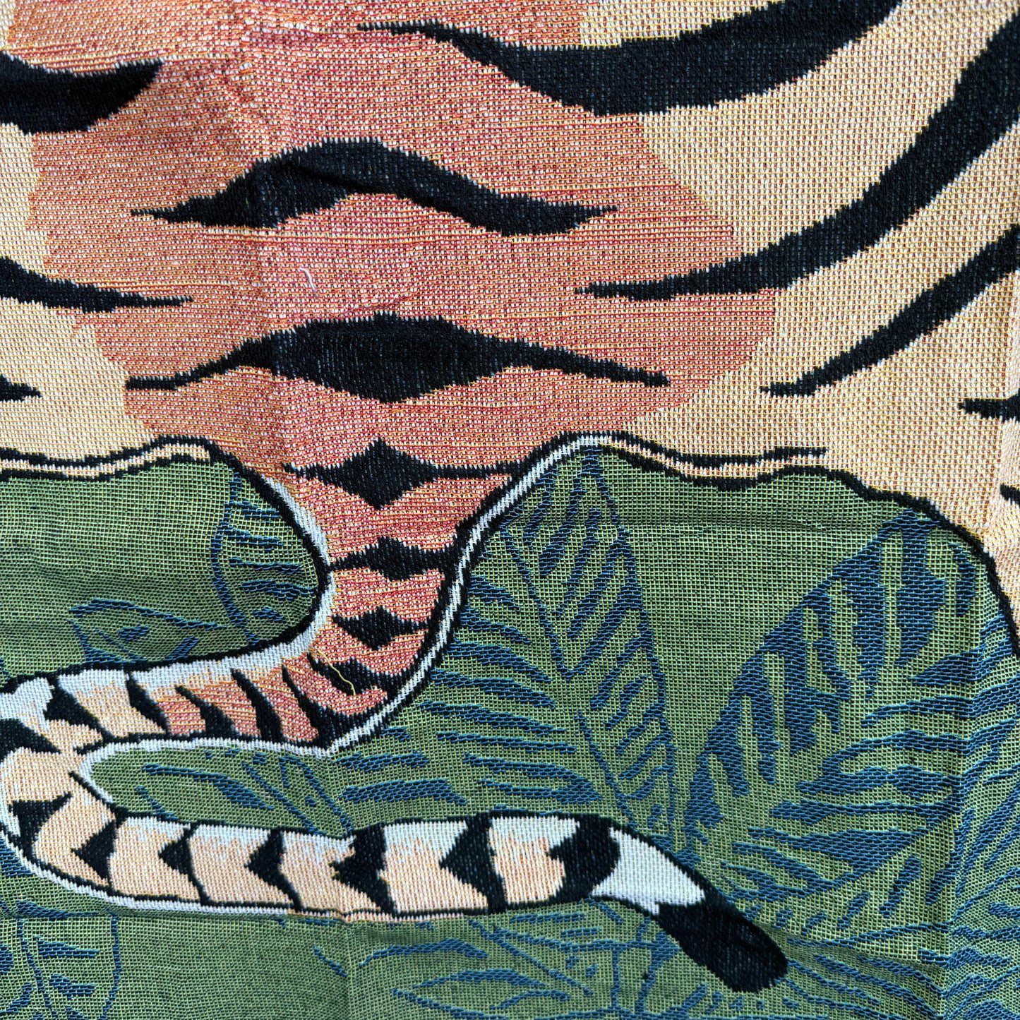 "Tiger Rug" Graphic Woven Tapestry | Jungle Cat Bohemian Wall Hanging - Fucolina