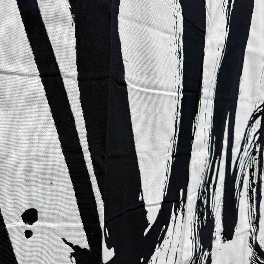 Abstract Brushstroke Woven Tapestry | Black & White Modern Graffiti Art Blanket - Fucolina