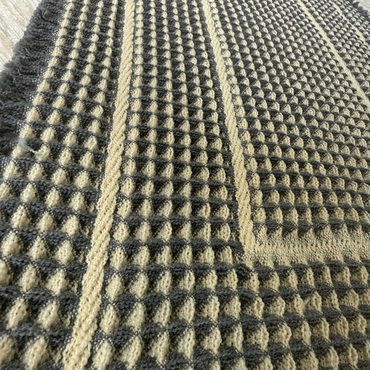 Minimalist Geometric Pattern Rectangular Rug with Layered Border Design - Fucolina