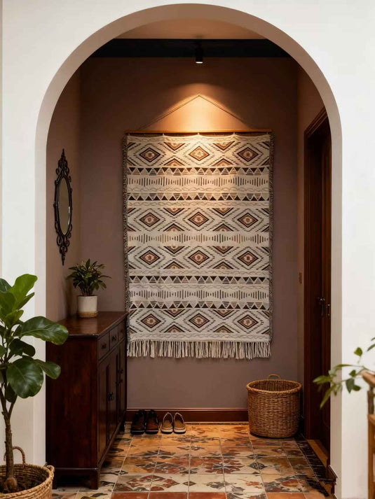 Ethnic - style Geometric - patterned Tassel Tapestry (Simple and Elegant Brown - White Color) - Fucolina