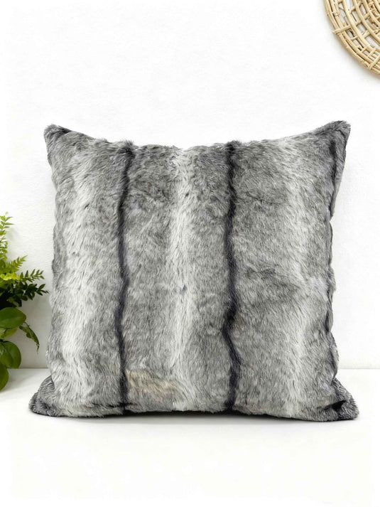 Luxury Throw Pillow with Natural Texture Gradient Rabbit Fur Imitation - Fucolina