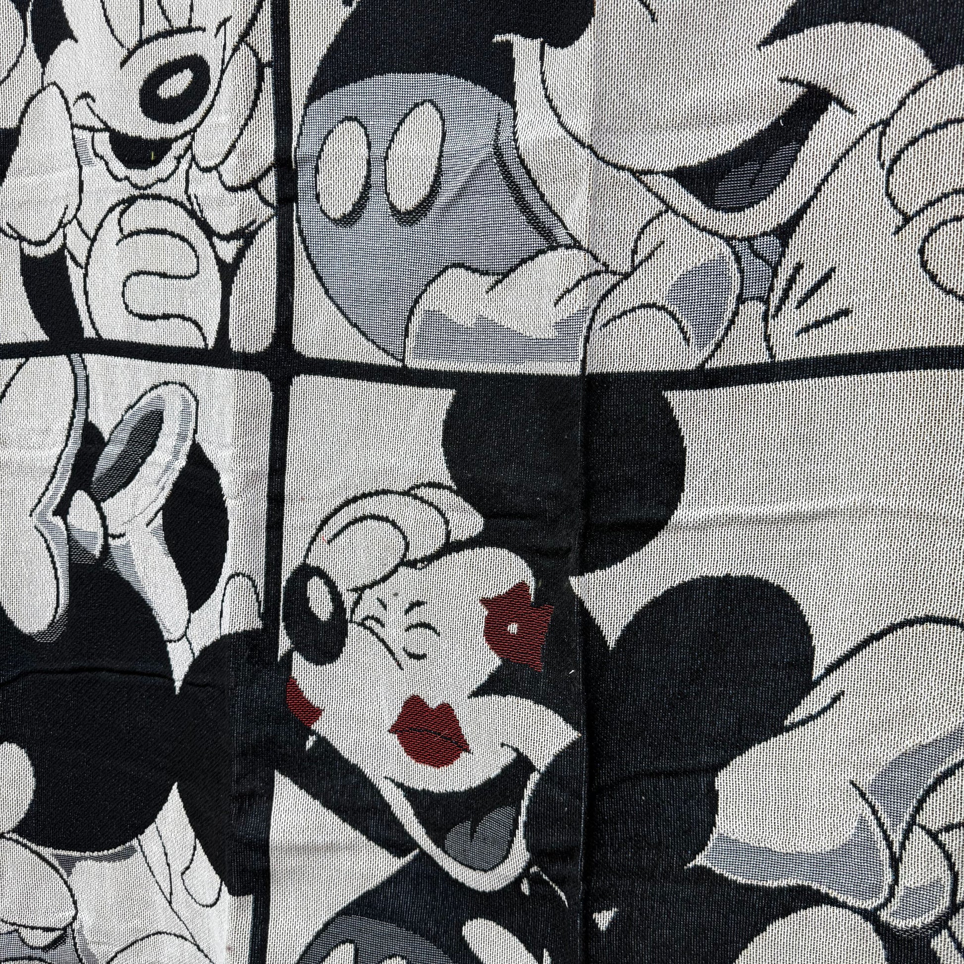 Mickey & Minnie Comic Panel Woven Tapestry | Vintage Disney Pop Art Blanket - Fucolina