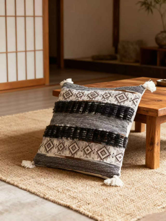 Ethnic - style Geometric - patterned Tassel Jacquard Throw Pillow (Gray - Brown Color) - Fucolina