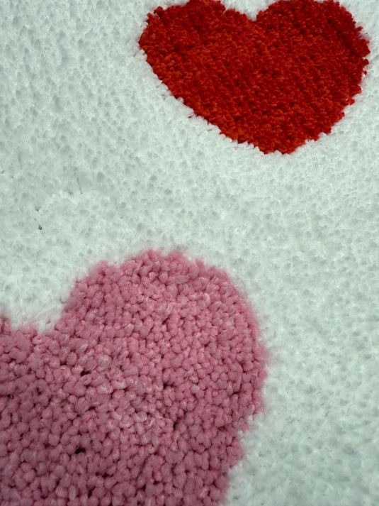 Heart pattern plush floor mat