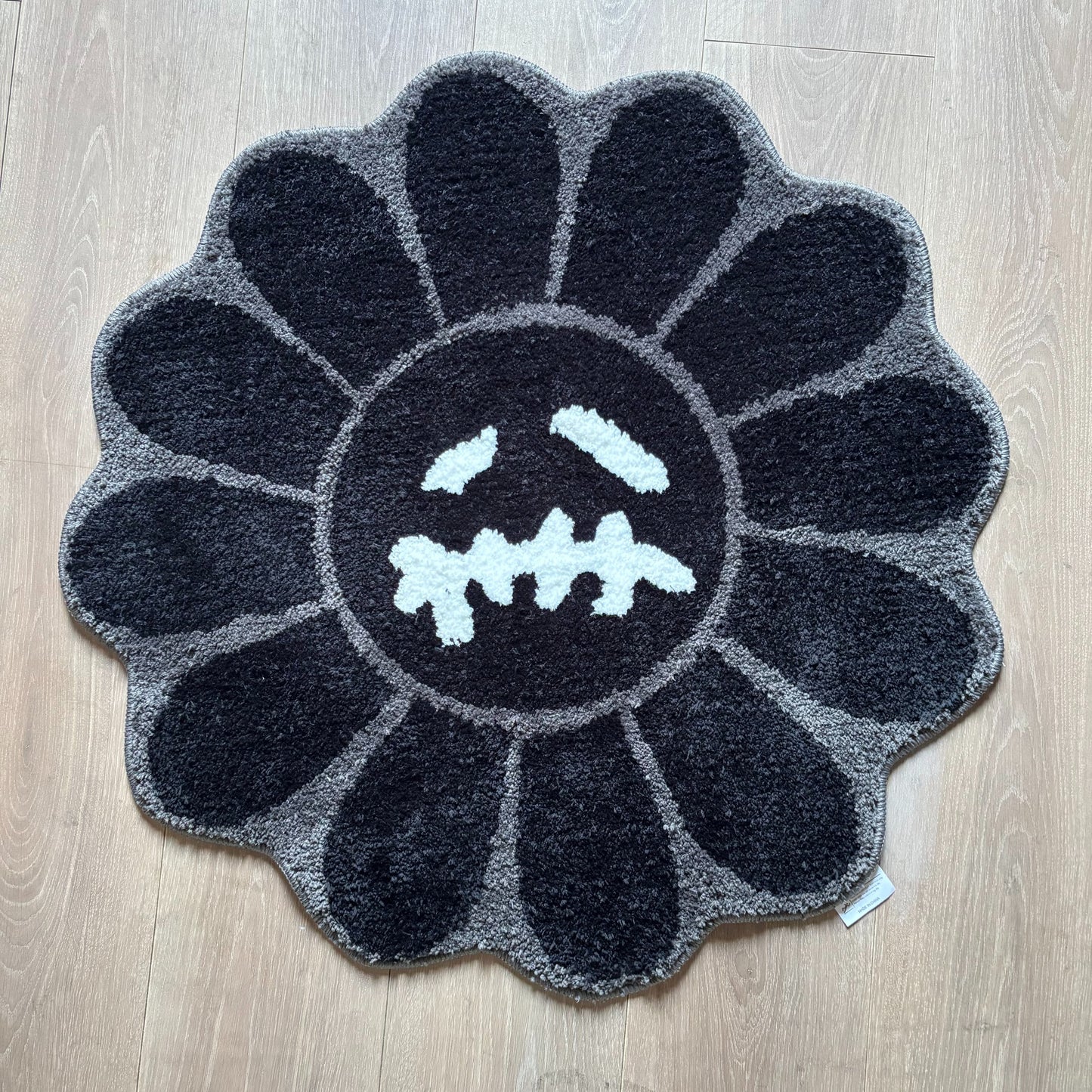 Takashi Murakami Inspired Flower Tufted Rug | Black & Grey Kaikai Kiki Art Mat - Fucolina