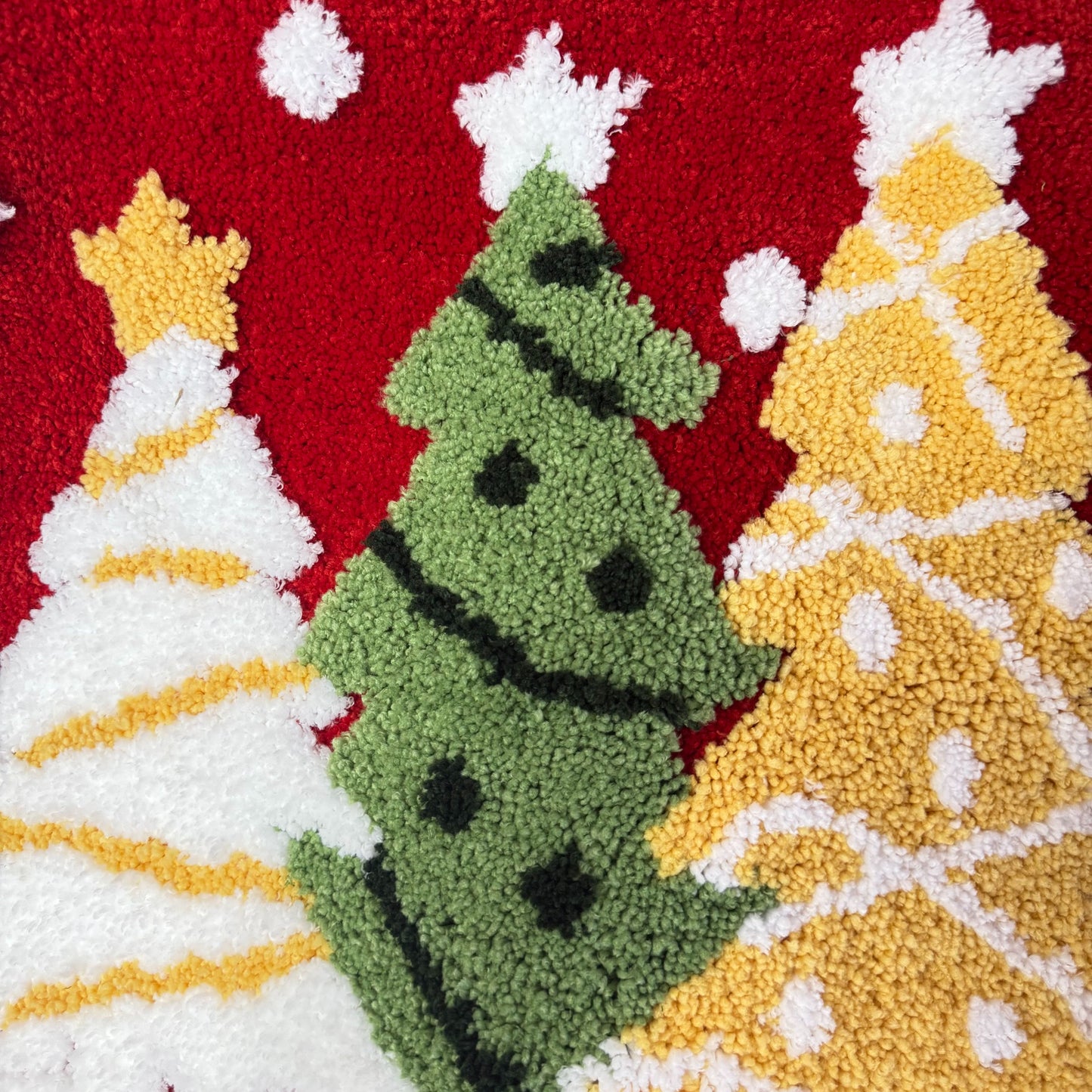 Christmas Trees Tufted Rug | Festive Holiday Forest Accent Floor Mat - Fucolina
