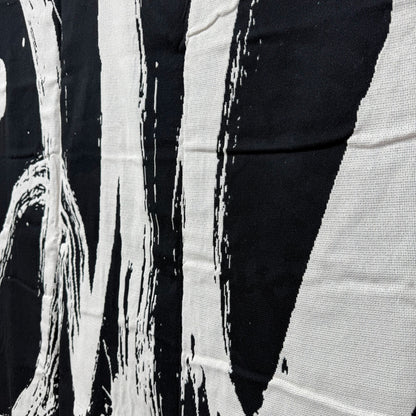 Abstract Brushstroke Woven Tapestry | Black & White Modern Graffiti Art Blanket - Fucolina