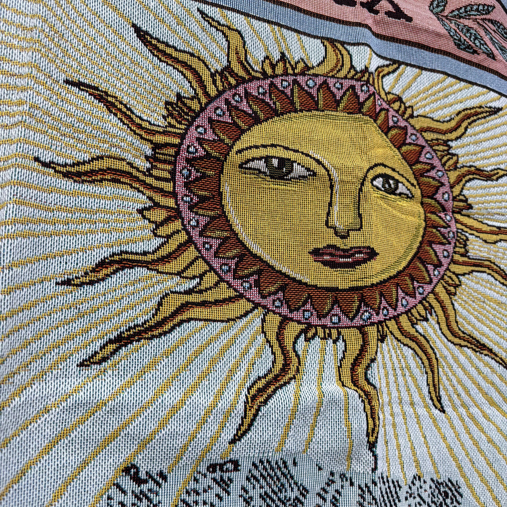 "The Sun" Tarot Card Woven Tapestry | Celestial Mystical Boho Wall Hanging - Fucolina