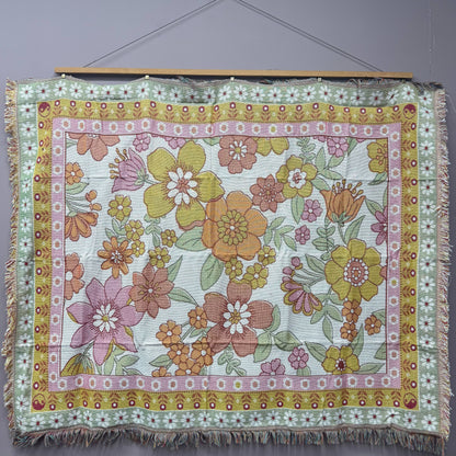 Retro 70s Floral Woven Blanket | Vintage Flower Power Tapestry Wall Hanging - Fucolina