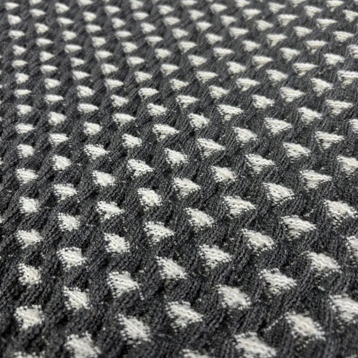 Minimalist Geometric Woven Accent Mat | Nordic Style Placemat or Small Doormat - Fucolina