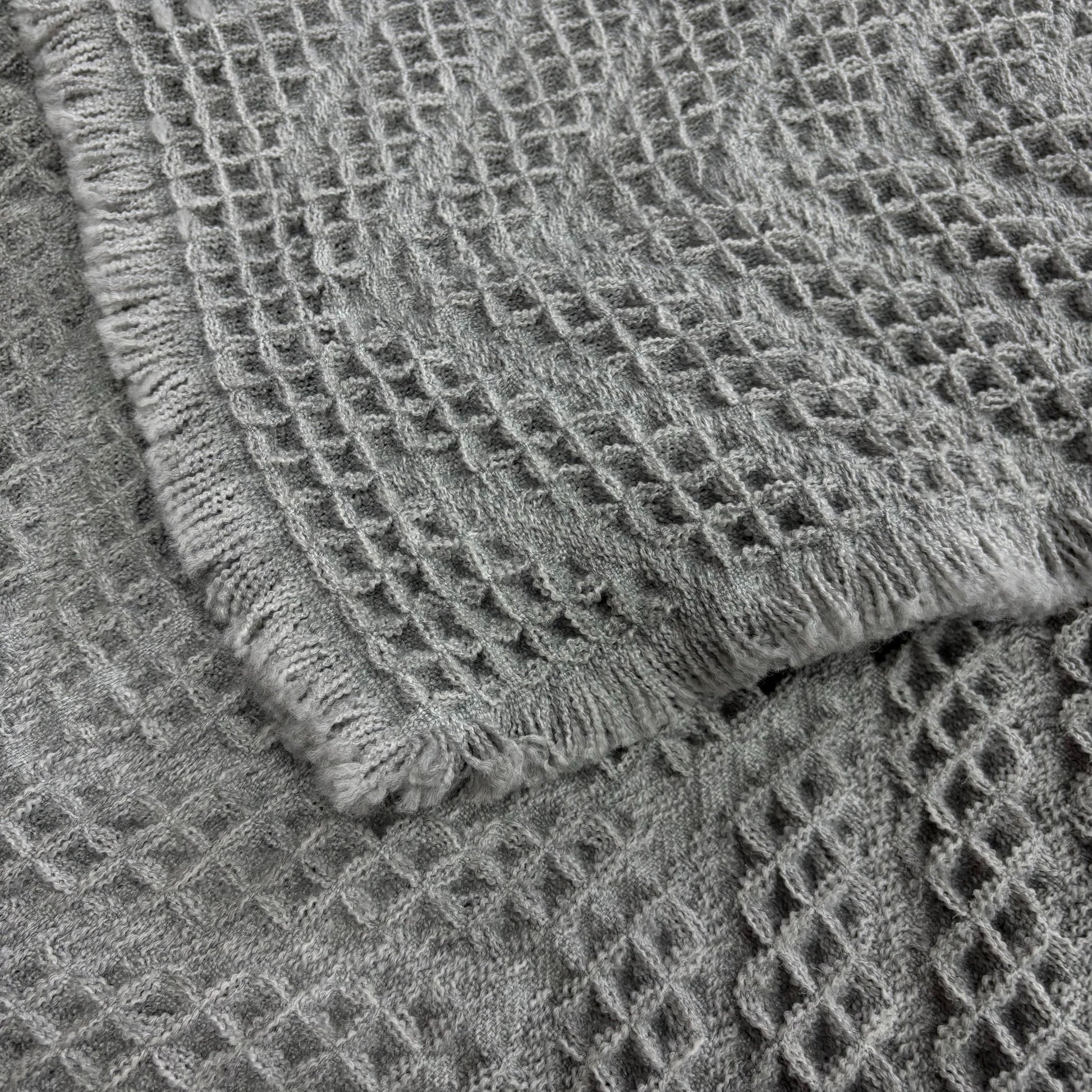 Grey Geometric Textured Woven Mat | Chevron Pattern Placemat or Tea Towel - Fucolina