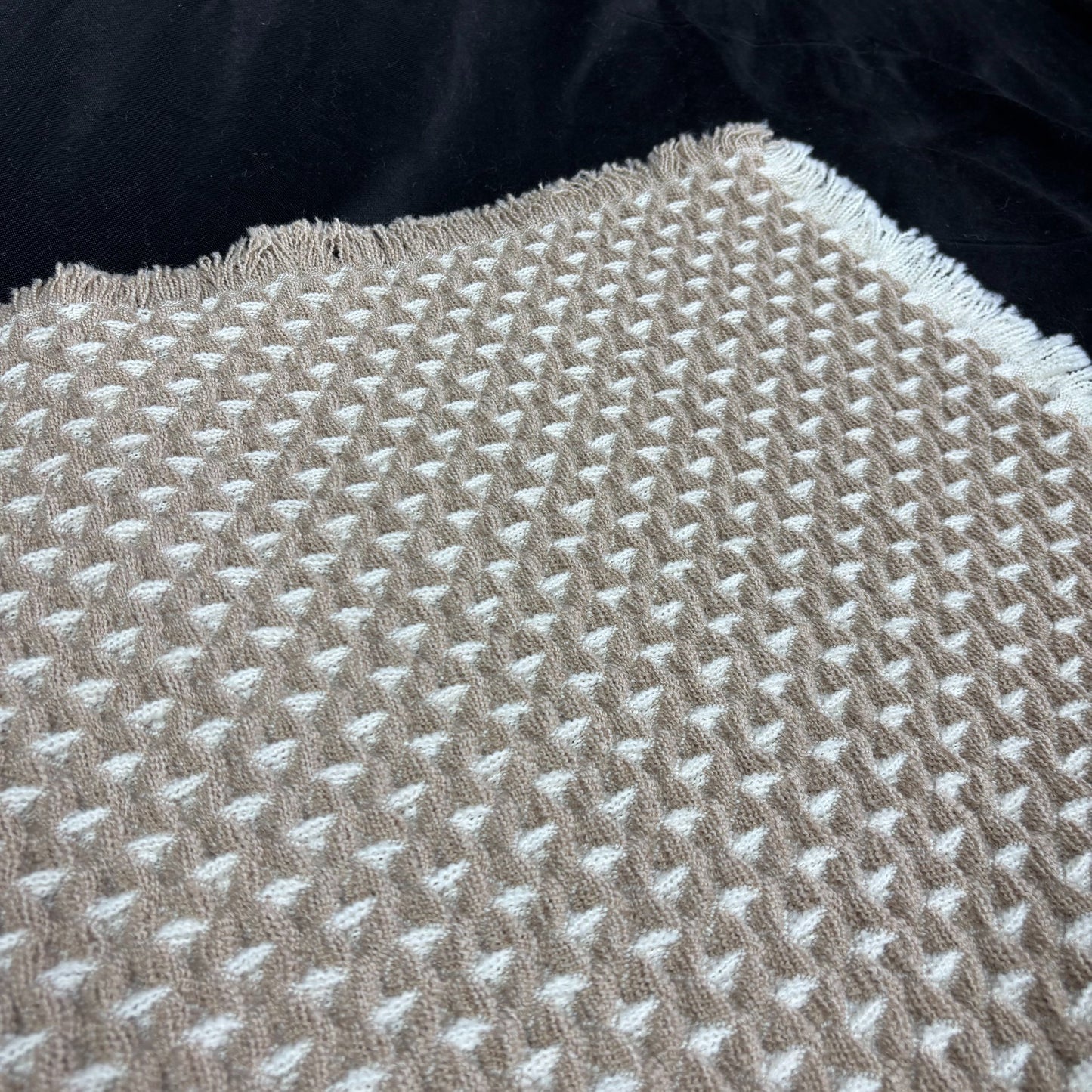 Brown & White Geometric Woven Mat | Farmhouse Accent Placemat or Doormat - Fucolina