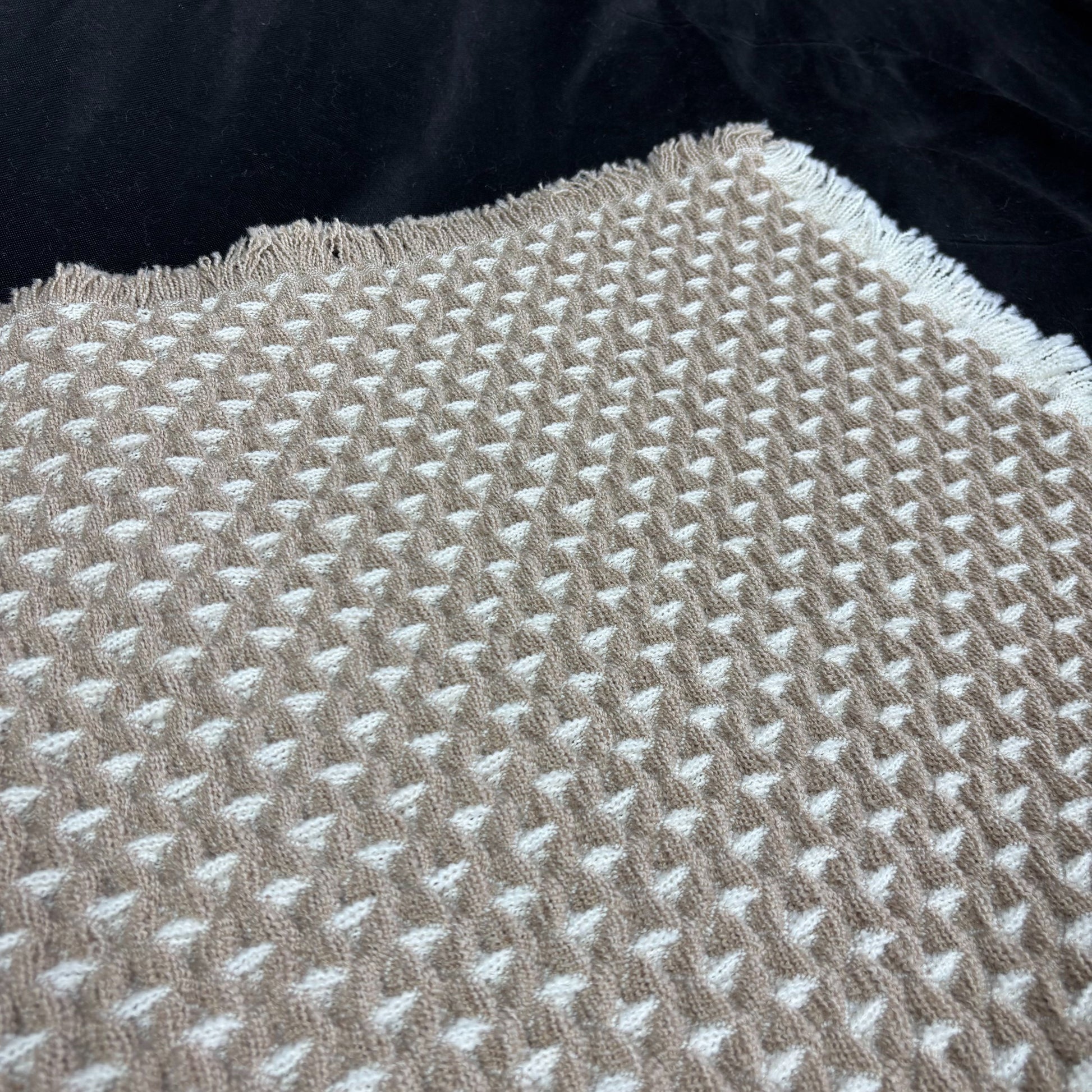 Brown & White Geometric Woven Mat | Farmhouse Accent Placemat or Doormat - Fucolina
