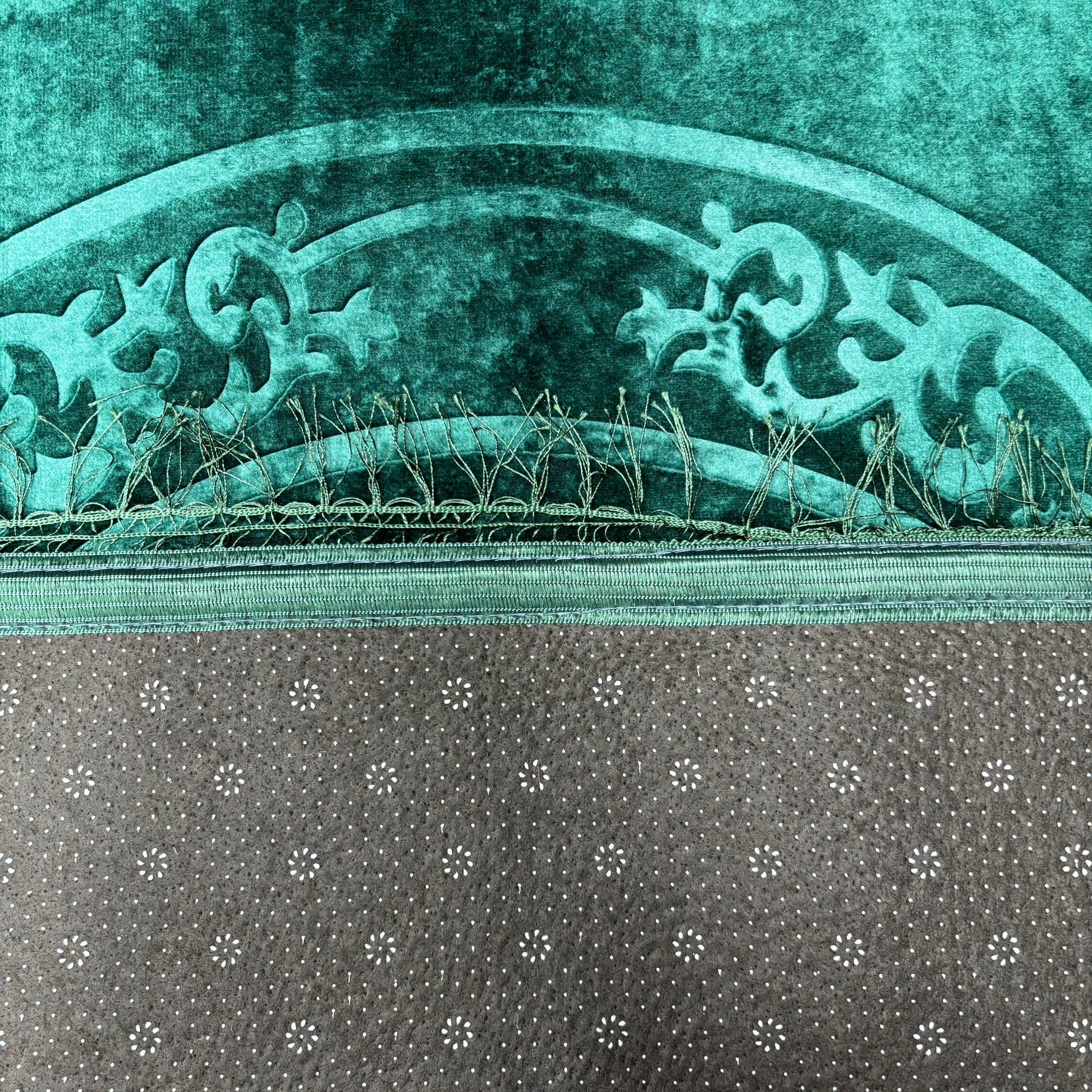 Embossed Velvet Islamic Prayer Rug - Green Kaaba Design Sajjāda - Fucolina
