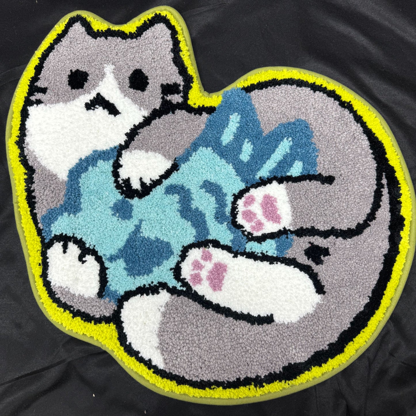 Cute Cat with Fish Tufted Rug | Kawaii Feline Accent Mat for Kids Room - Fucolina