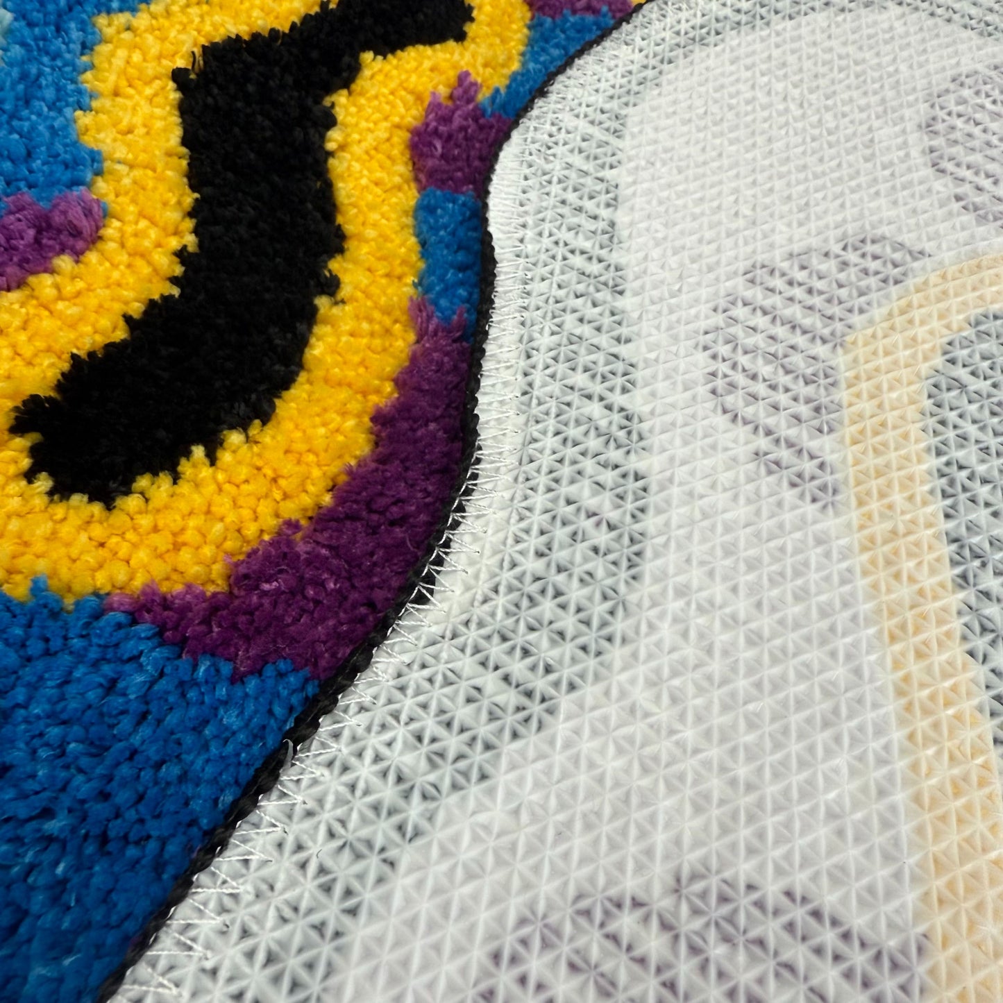 Abstract Smiley Face Tufted Rug | Psychedelic Style Mat | Trendy Art Decor - Fucolina
