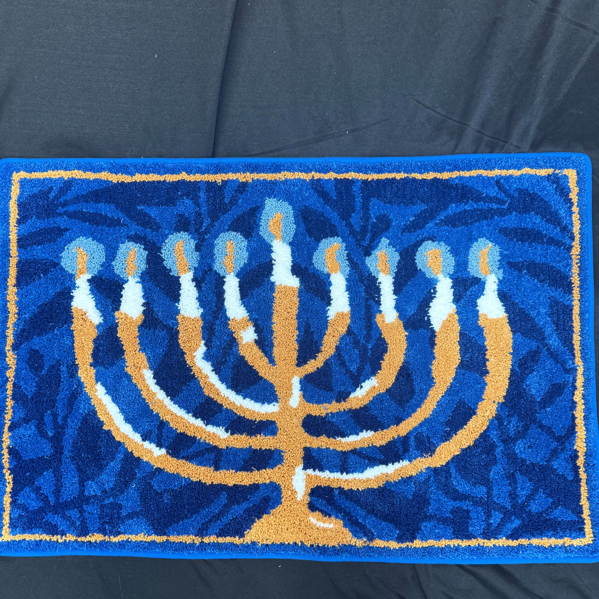 Menorah Tufted Rug | Hanukkah Themed Decor Mat | Festival Accent Rug - Fucolina