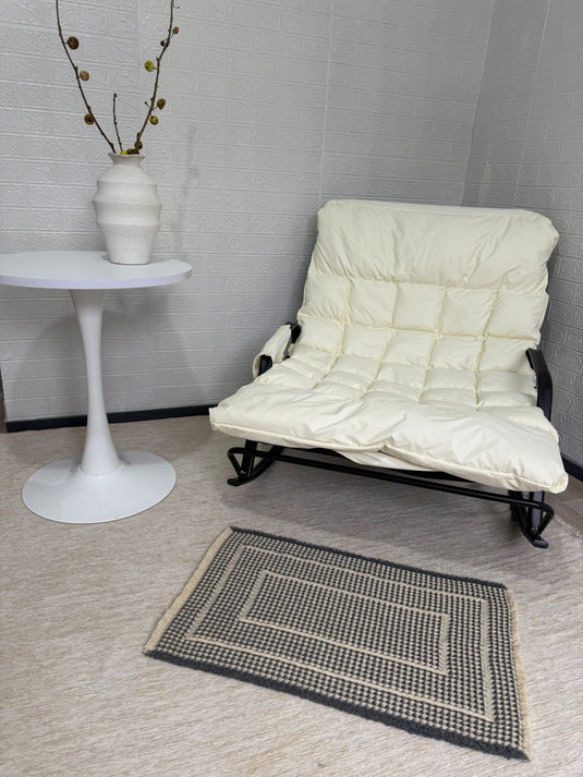 Minimalist Geometric Pattern Rectangular Rug with Layered Border Design - Fucolina
