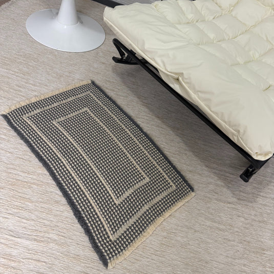 Minimalist Geometric Pattern Rectangular Rug with Layered Border Design - Fucolina