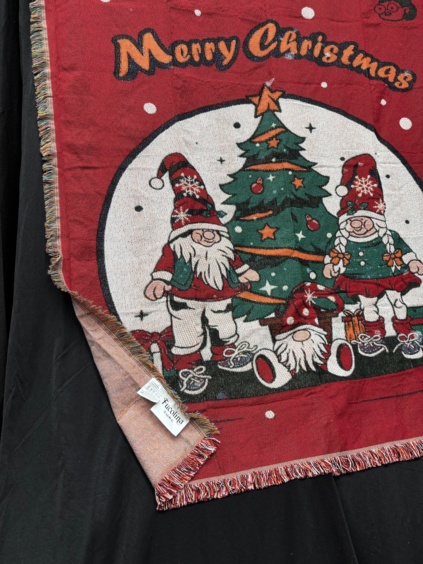 Red Merry Christmas Gnomes Woven Blanket | Festive Holiday Tapestry Decor - Fucolina