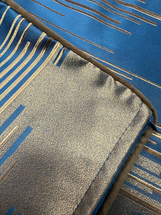 Light Luxury Blue Tone Line Art Throw Pillow(Pillow insert not included)