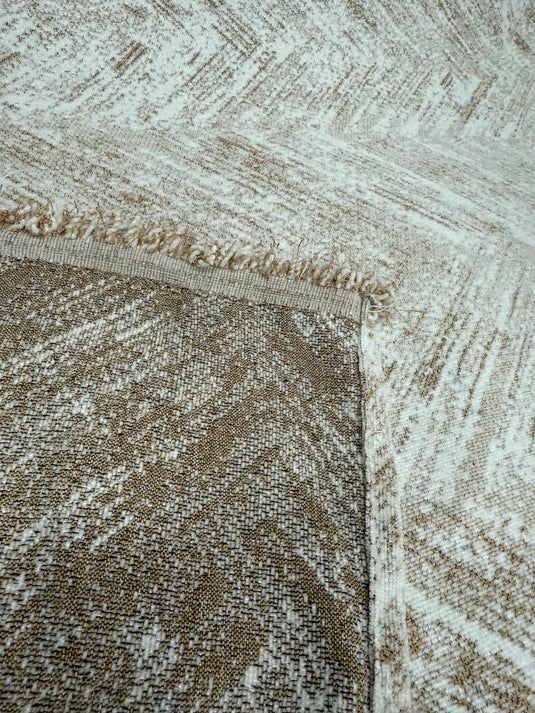 Minimalist Geometric - patterned Tassel Sofa Throw (Light Gray Color) - Fucolina