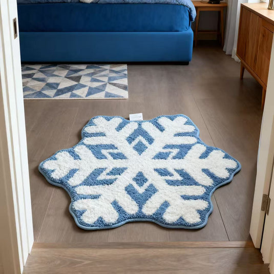Snowflake Shaped Tufted Rug | Winter & Holiday Accent Floor Mat - Fucolina