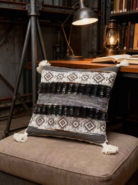 Ethnic - style Geometric - patterned Tassel Jacquard Throw Pillow (Gray - Brown Color) - Fucolina