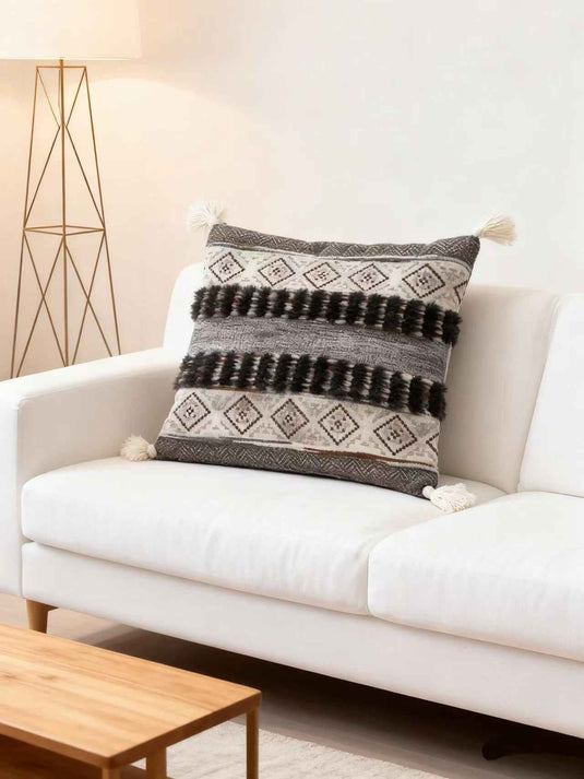 Ethnic - style Geometric - patterned Tassel Jacquard Throw Pillow (Gray - Black Color) - Fucolina