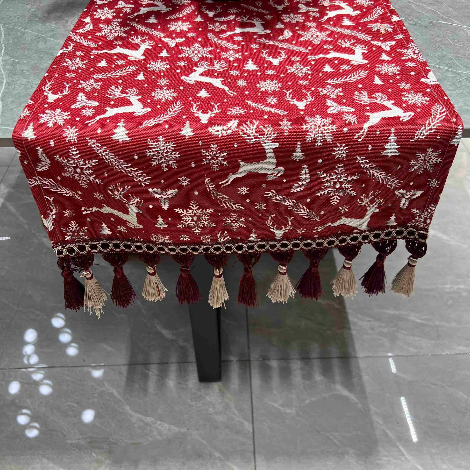 Christmas Table Runner (Reindeer) - Fucolina