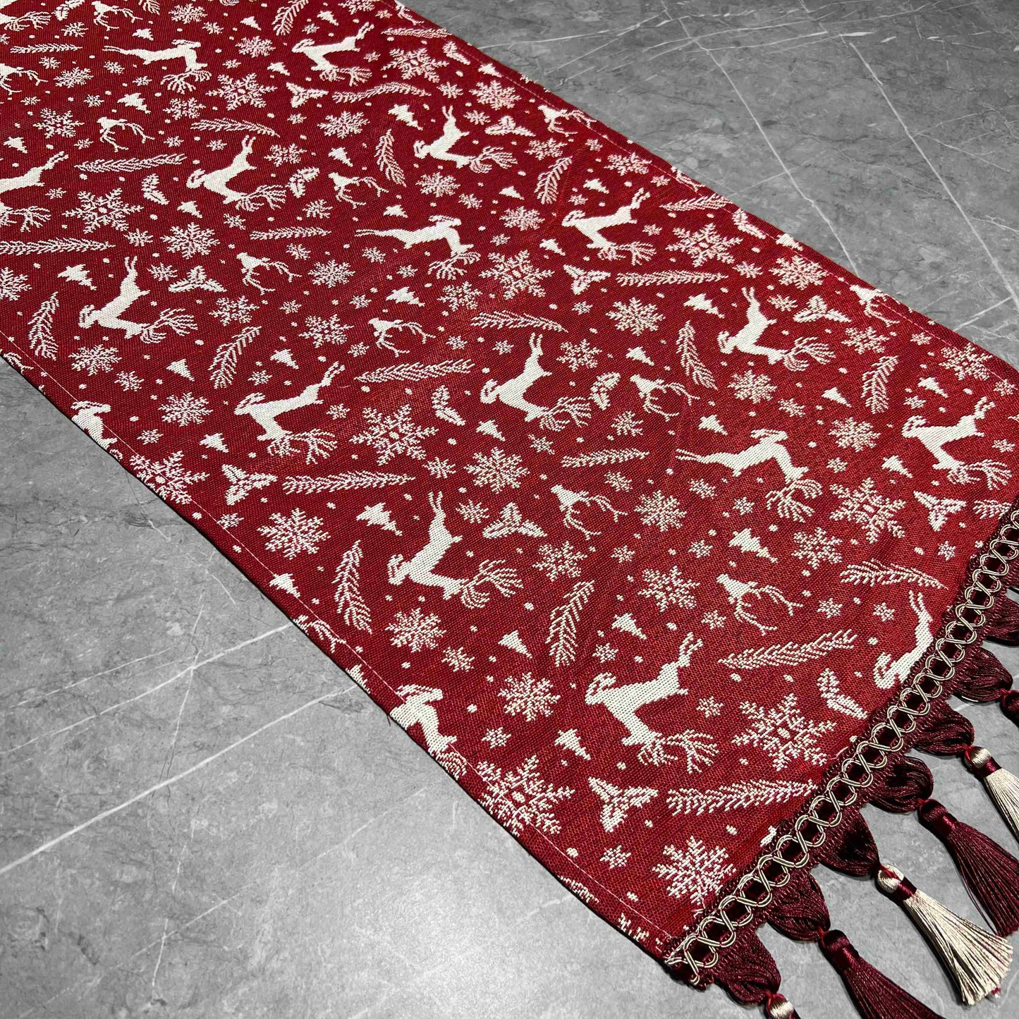 Christmas Table Runner (Reindeer) - Fucolina