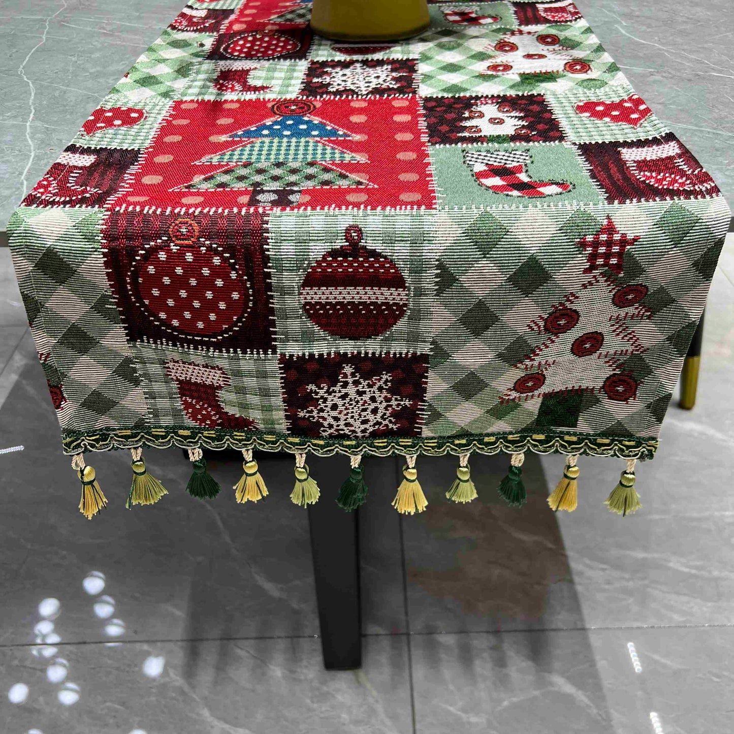 Christmas Table Runner (Patchwork) - Fucolina