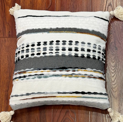 Handwoven Patchwork Tassel Cushion (YS5026-1) - Fucolina