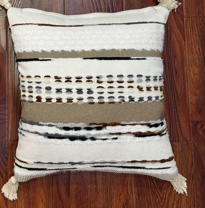 Handwoven Patchwork Tassel Cushion (YS5026-4) - Fucolina