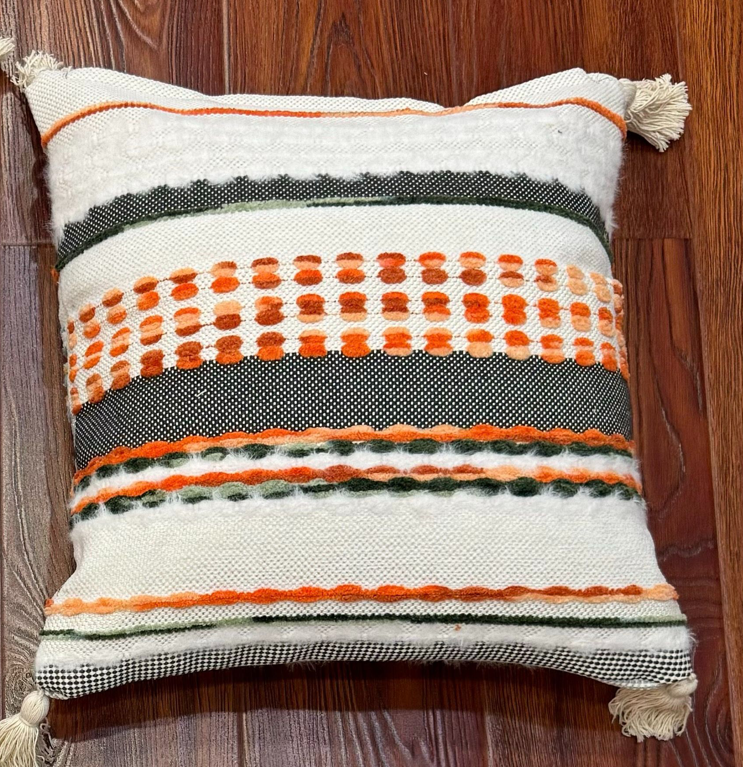 Handwoven Patchwork Tassel Cushion (YS5026-6) - Fucolina