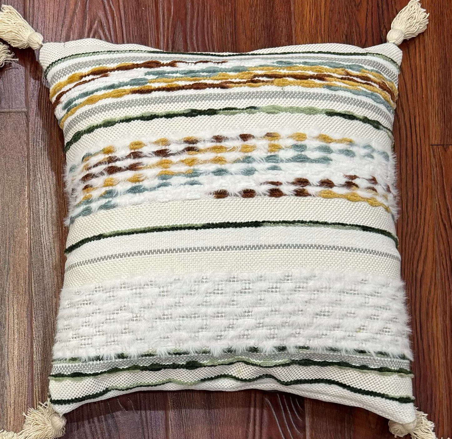 Handwoven Patchwork Tassel Cushion (YS5033-1) - Fucolina