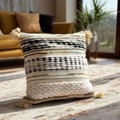 Handwoven Patchwork Tassel Cushion (YS5033-2) - Fucolina