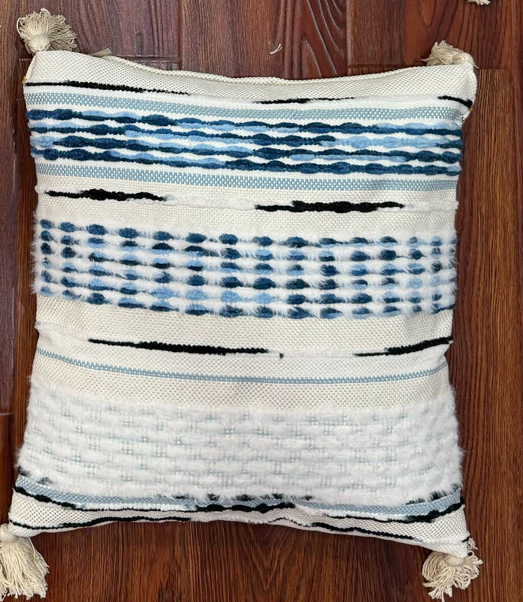 Handwoven Patchwork Tassel Cushion (YS5033-8) - Fucolina
