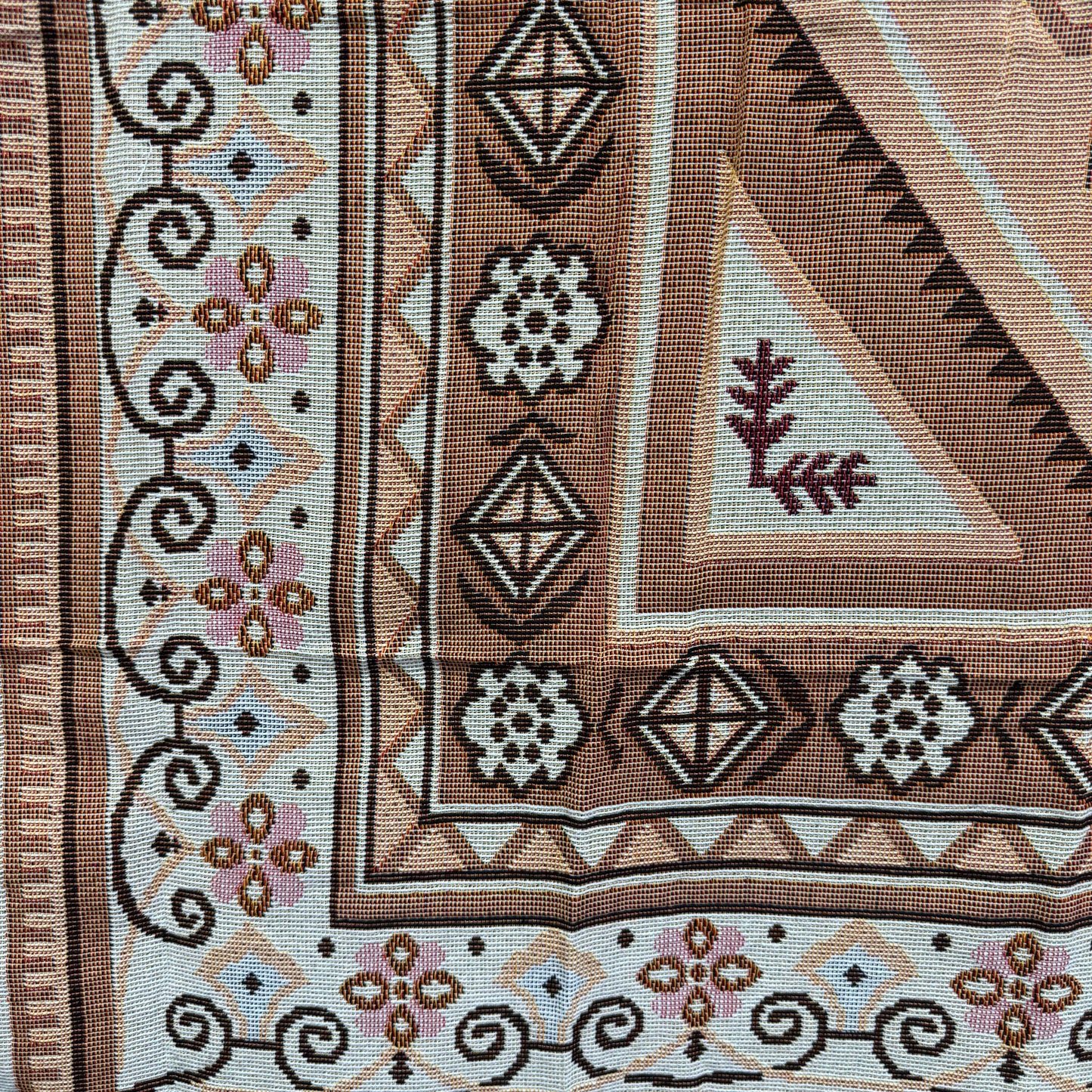 Bohemian Medallion Woven Tapestry Blanket | Persian Style Geometric Wall Decor - Fucolina