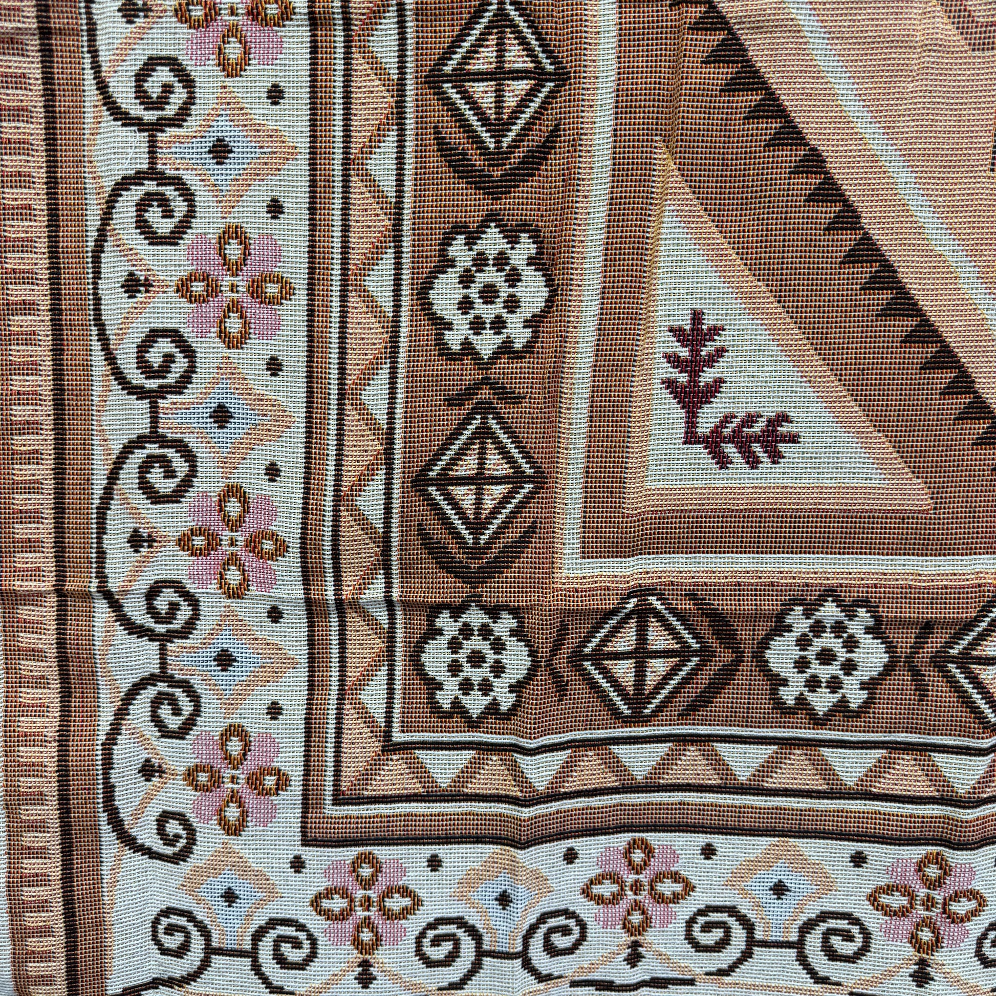 Bohemian Medallion Woven Tapestry Blanket | Persian Style Geometric Wall Decor - Fucolina