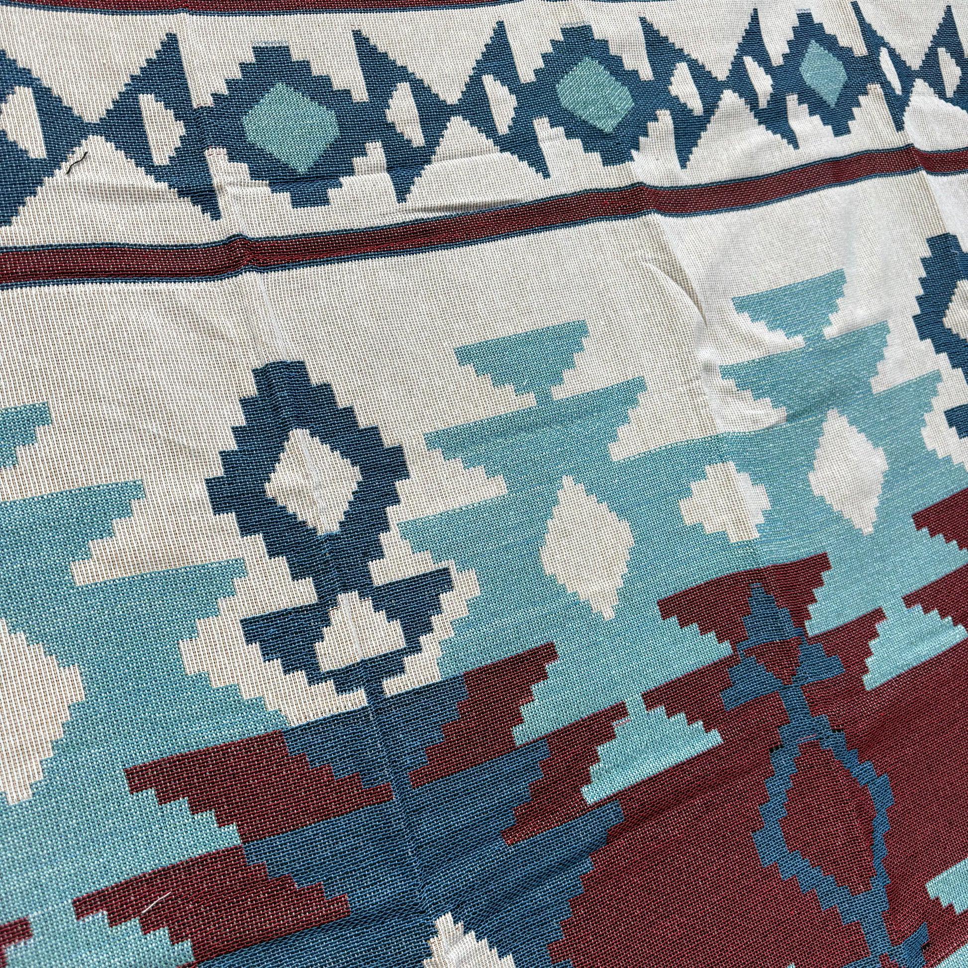 Southwestern Aztec Geometric Woven Blanket | Tribal Boho Tapestry Wall Hanging - Fucolina