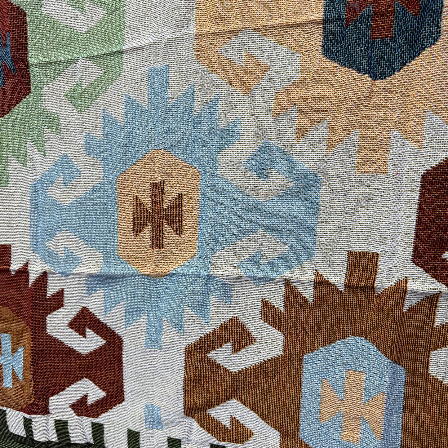 Kilim Style Geometric Patchwork Woven Blanket | Folk Art Farmhouse Tapestry - Fucolina