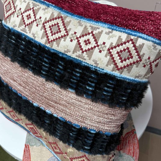 Ethnic - style Geometric - patterned Tassel Jacquard Throw Pillow - Fucolina