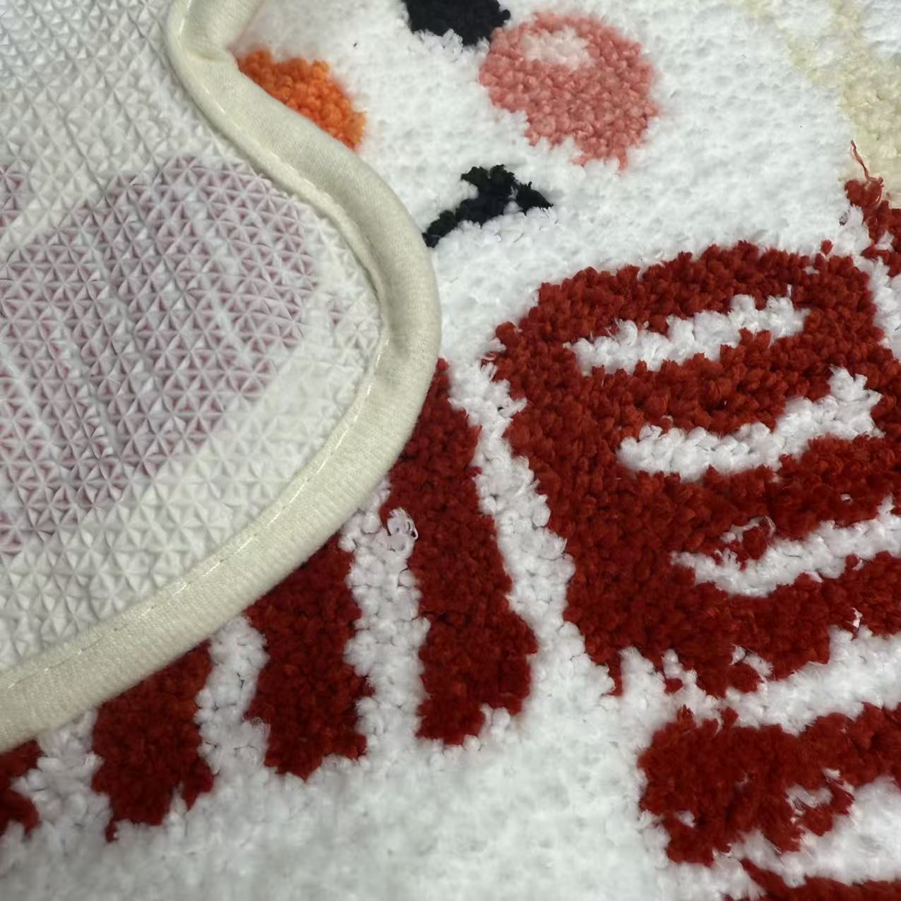 Cute Snowman Shaped Tufted Rug | Christmas Holiday Decor Mat | Winter Themed Accent Rug - Fucolina