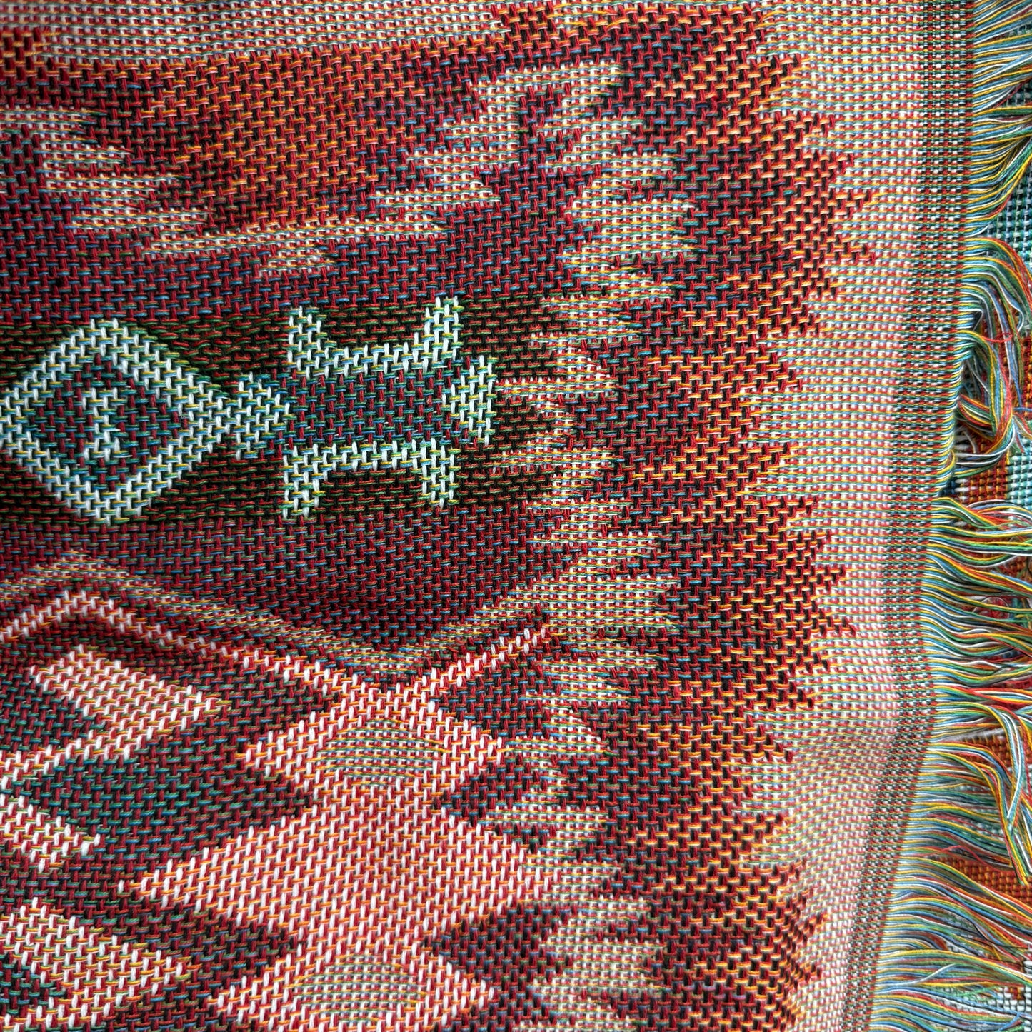 Vibrant Southwestern Aztec Woven Tapestry | Geometric Tribal Boho Blanket - Fucolina
