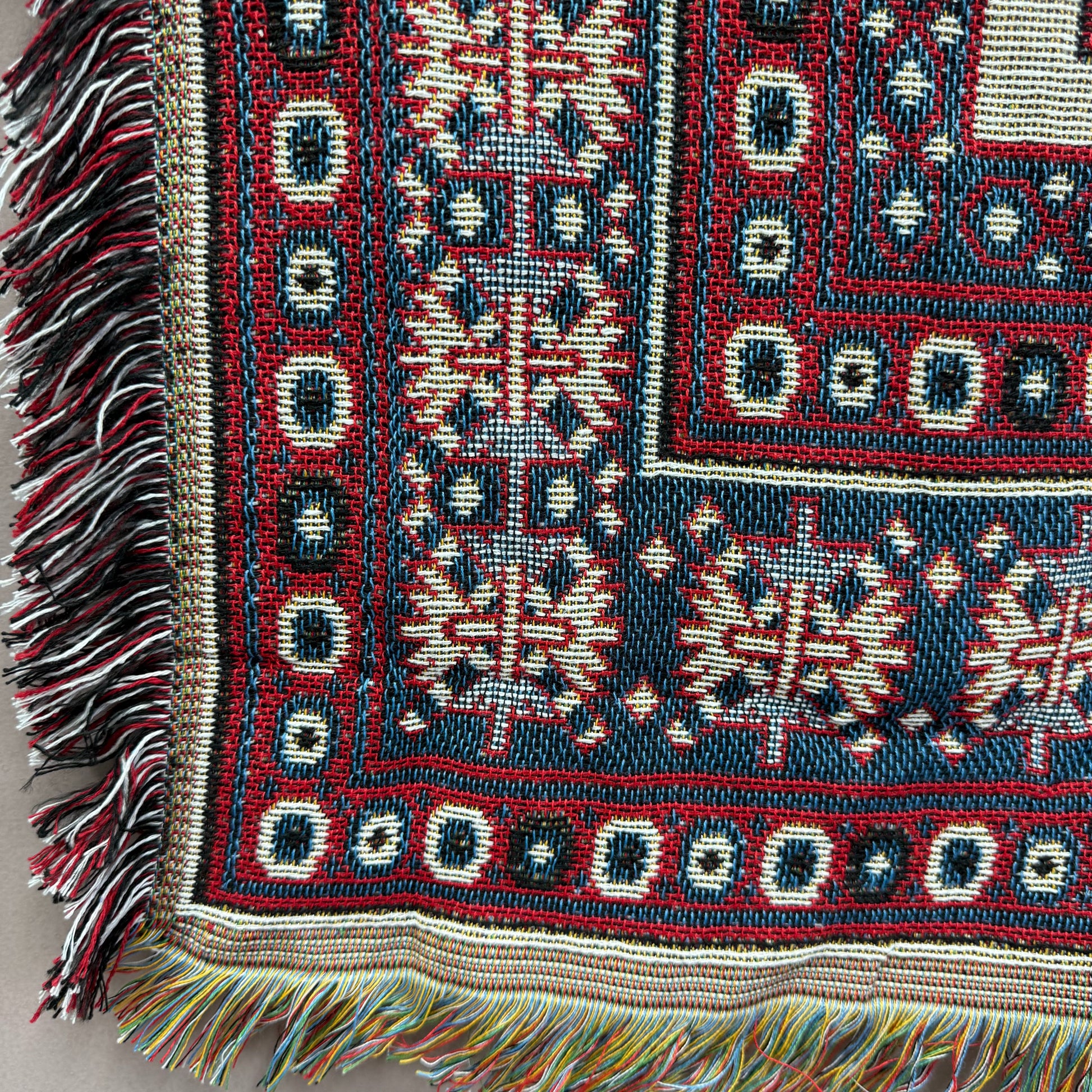 Bohemian Geometric Woven Tapestry Blanket | Kilim Style Tribal Wall Hanging - Fucolina