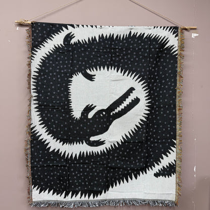 Spiral Alligator Woven Tapestry Blanket | Black & White Graphic Crocodile Art - Fucolina