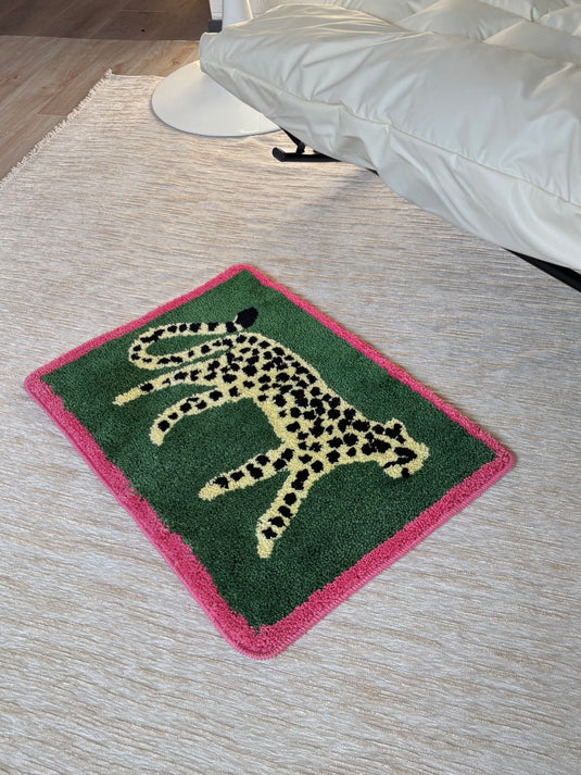Leopard Print Rectangular Rug with Pink and Green Border - Fucolina